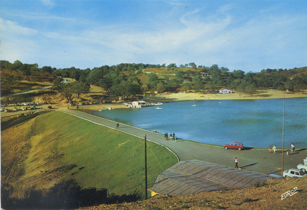  Dans le quartier du lac de Saint-Pée-sur-Nivelle