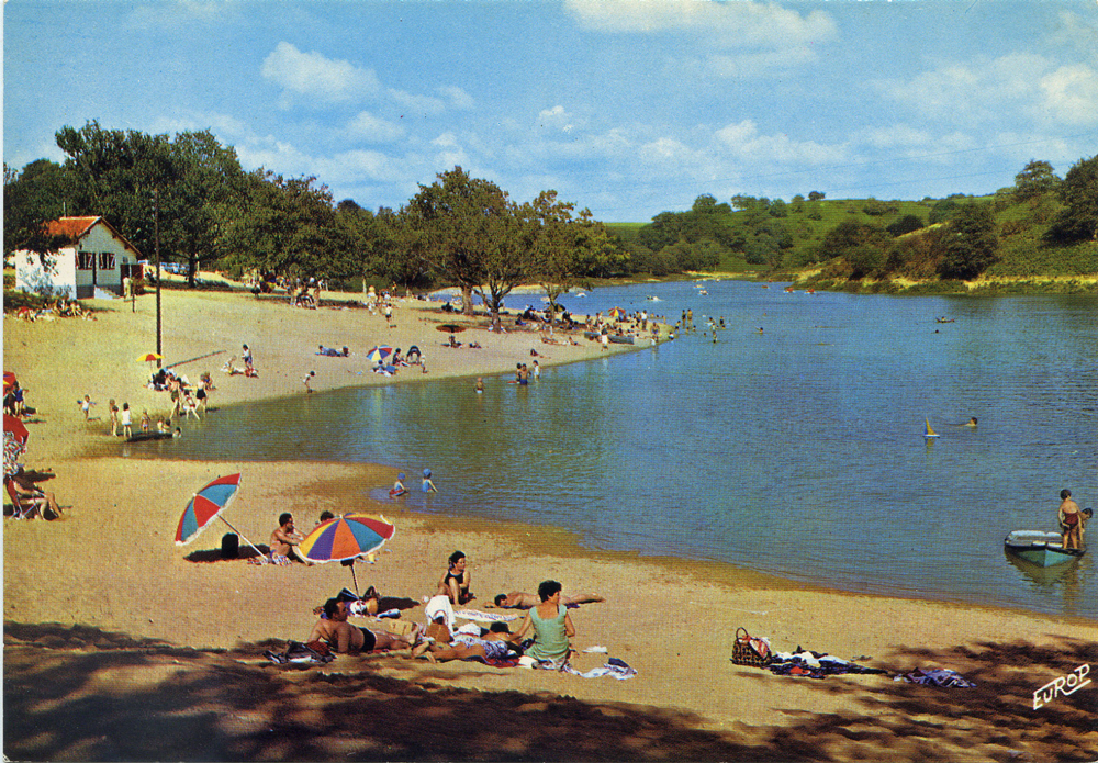  Dans le quartier du lac de Saint-Pée-sur-Nivelle