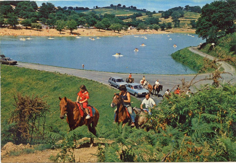  Dans le quartier du lac de Saint-Pée-sur-Nivelle