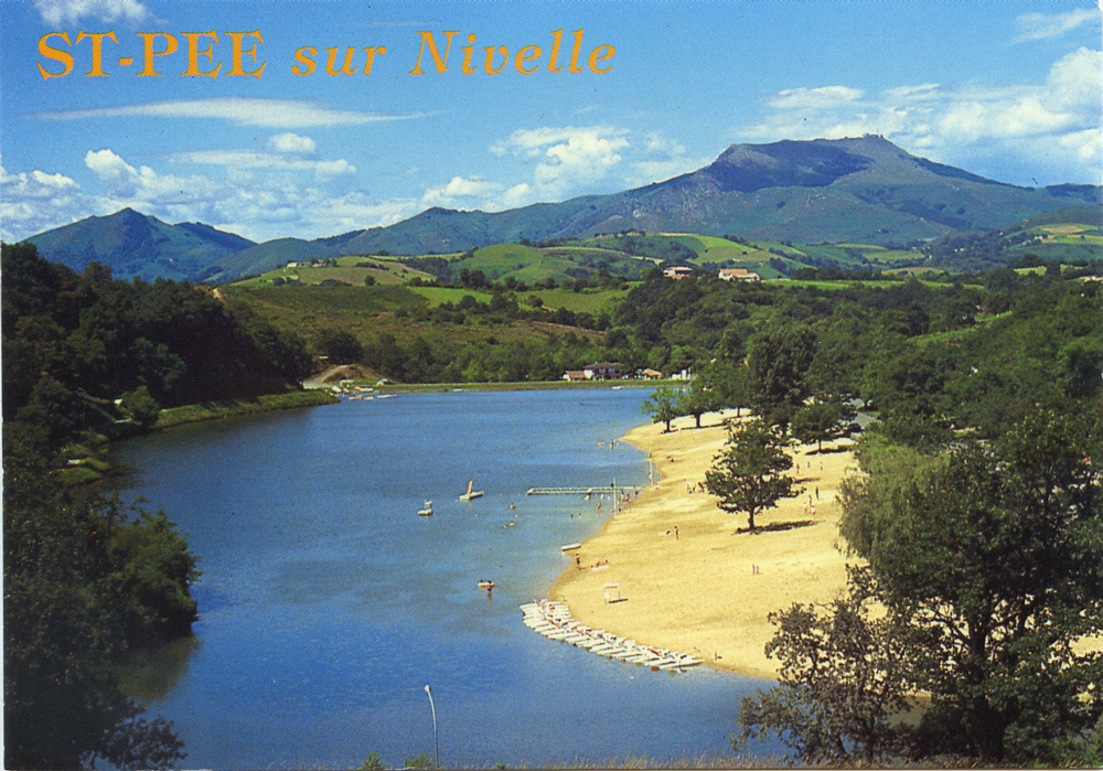  Dans le quartier du lac de Saint-Pée-sur-Nivelle