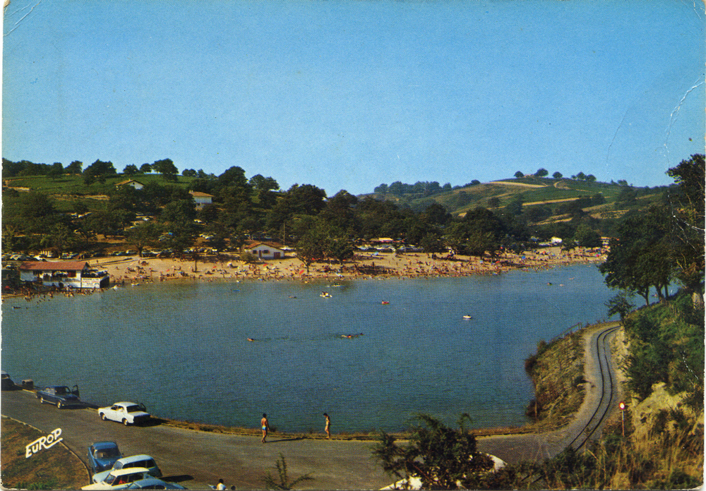  Dans le quartier du lac de Saint-Pée-sur-Nivelle