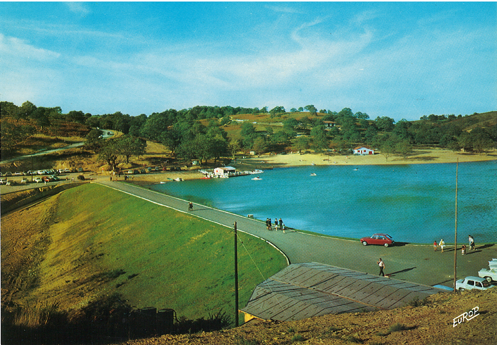  Dans le quartier du lac de Saint-Pée-sur-Nivelle