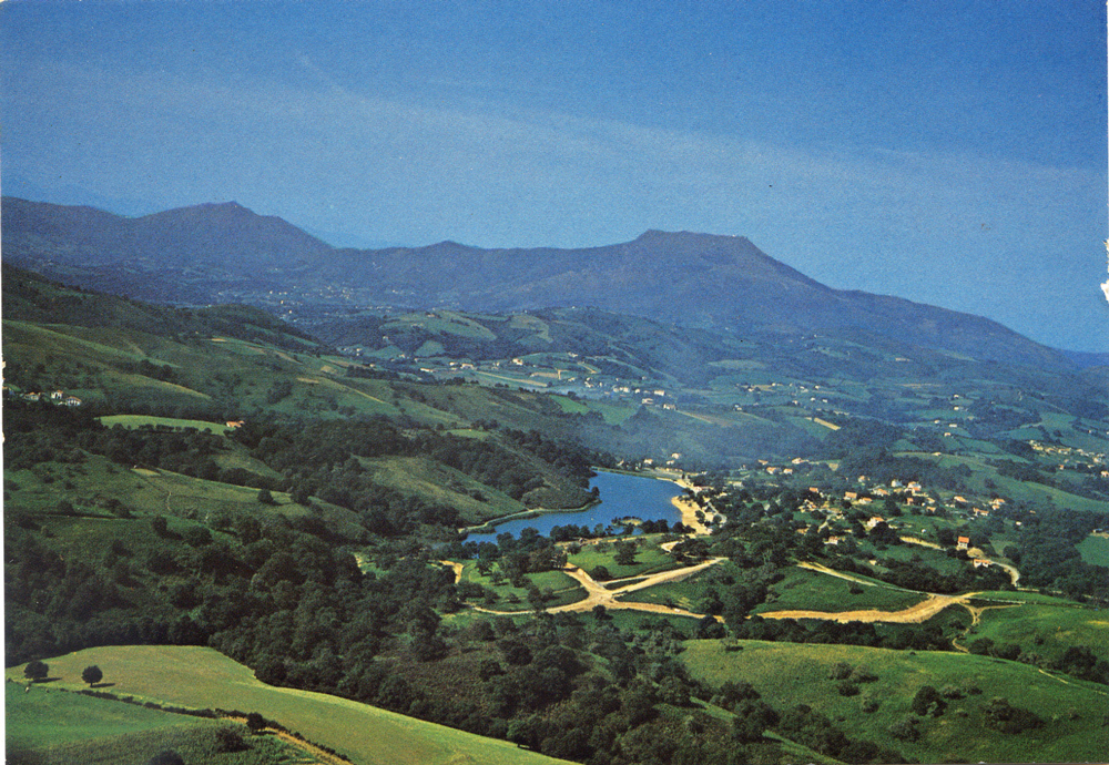  Dans le quartier du lac de Saint-Pée-sur-Nivelle