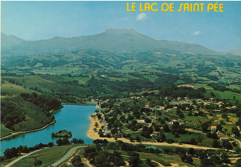  Dans le quartier du lac de Saint-Pée-sur-Nivelle