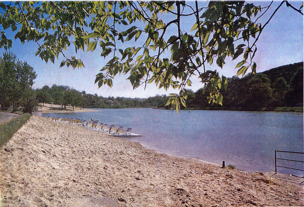  Dans le quartier du lac de Saint-Pée-sur-Nivelle