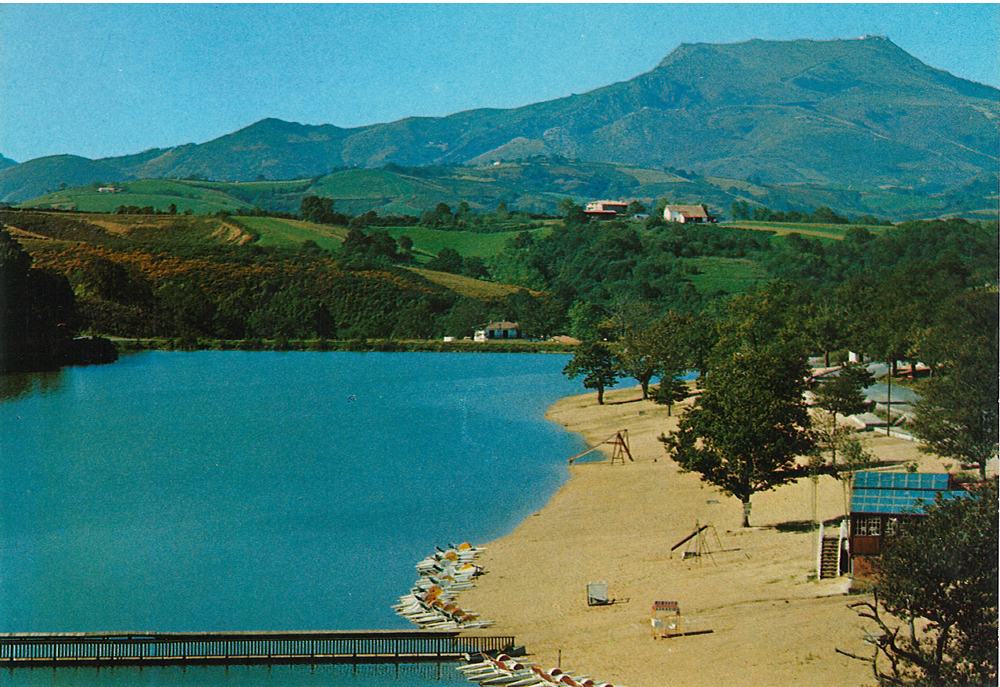  Dans le quartier du lac de Saint-Pée-sur-Nivelle