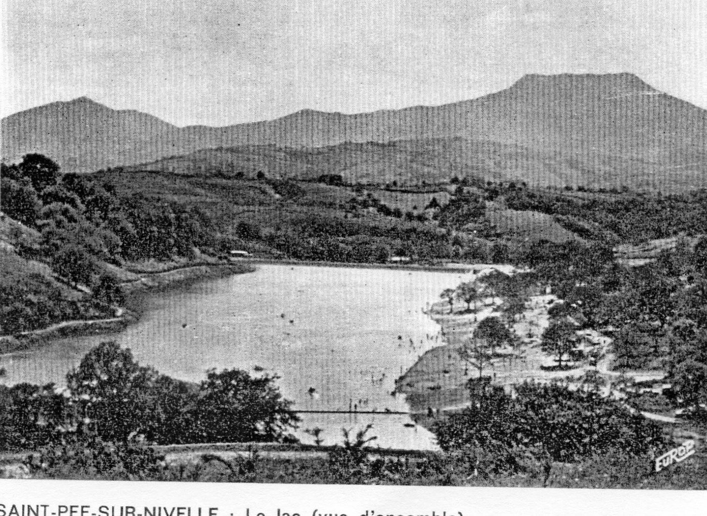  Dans le quartier du lac de Saint-Pée-sur-Nivelle